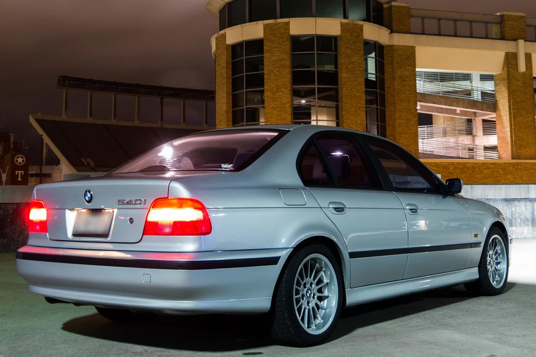 2000 BMW E39 540i - Image 12 of 31