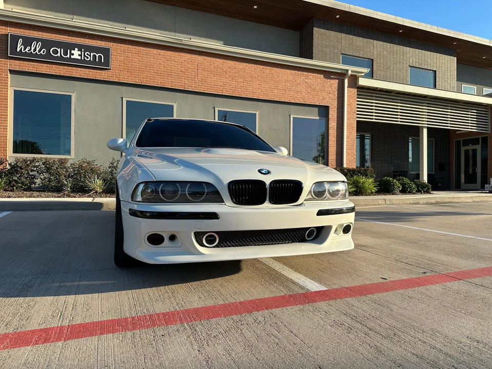 2000 BMW E39 540i - Image 24 of 31