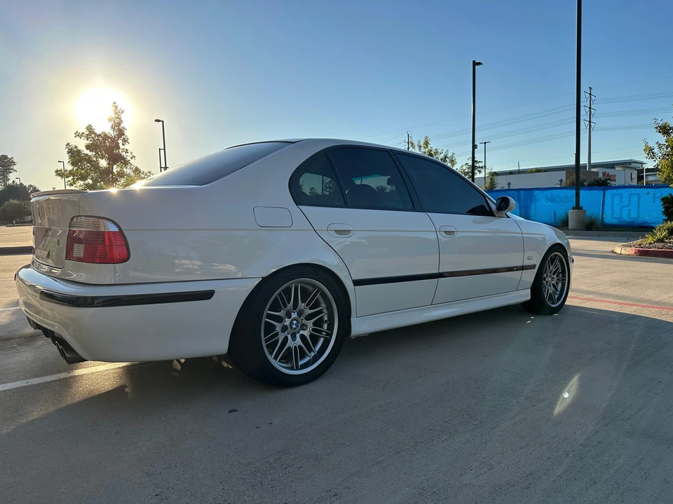 2000 BMW E39 540i - Image 16 of 31