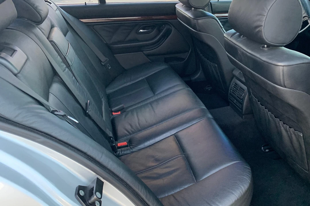 2000 BMW E39 540i - Image 24 of 31