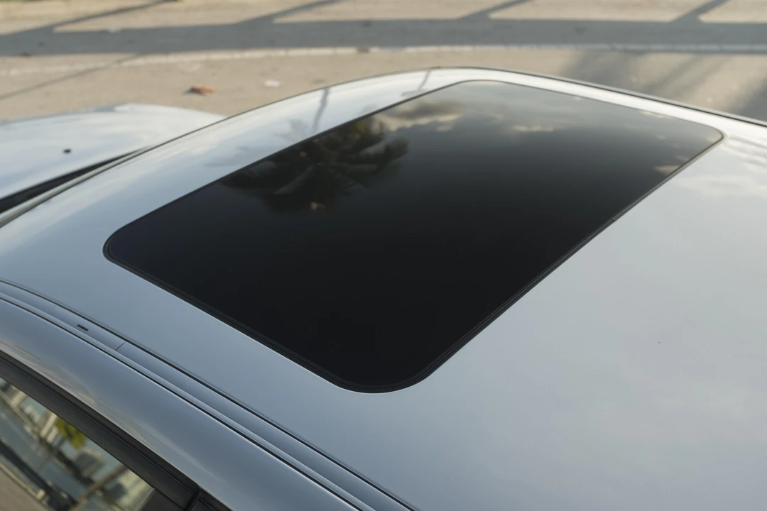 2000 BMW E39 540i - Image 30 of 31