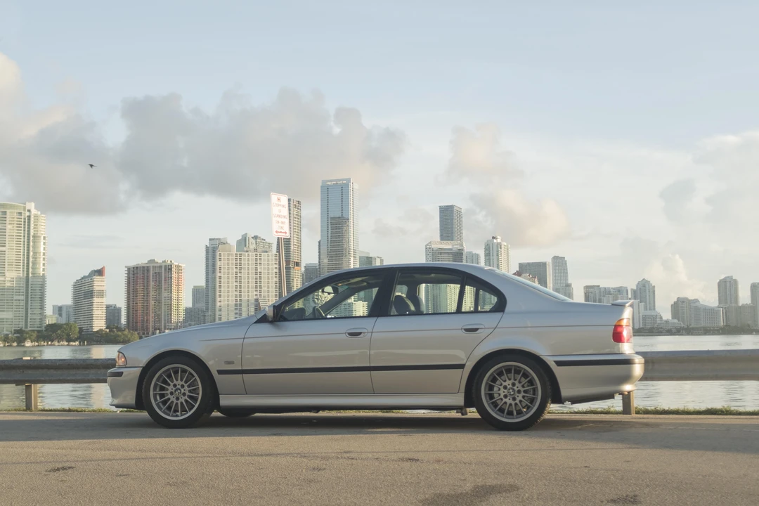 2000 BMW E39 540i - Image 4 of 31