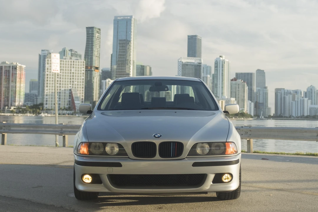 2000 BMW E39 540i - Image 10 of 31