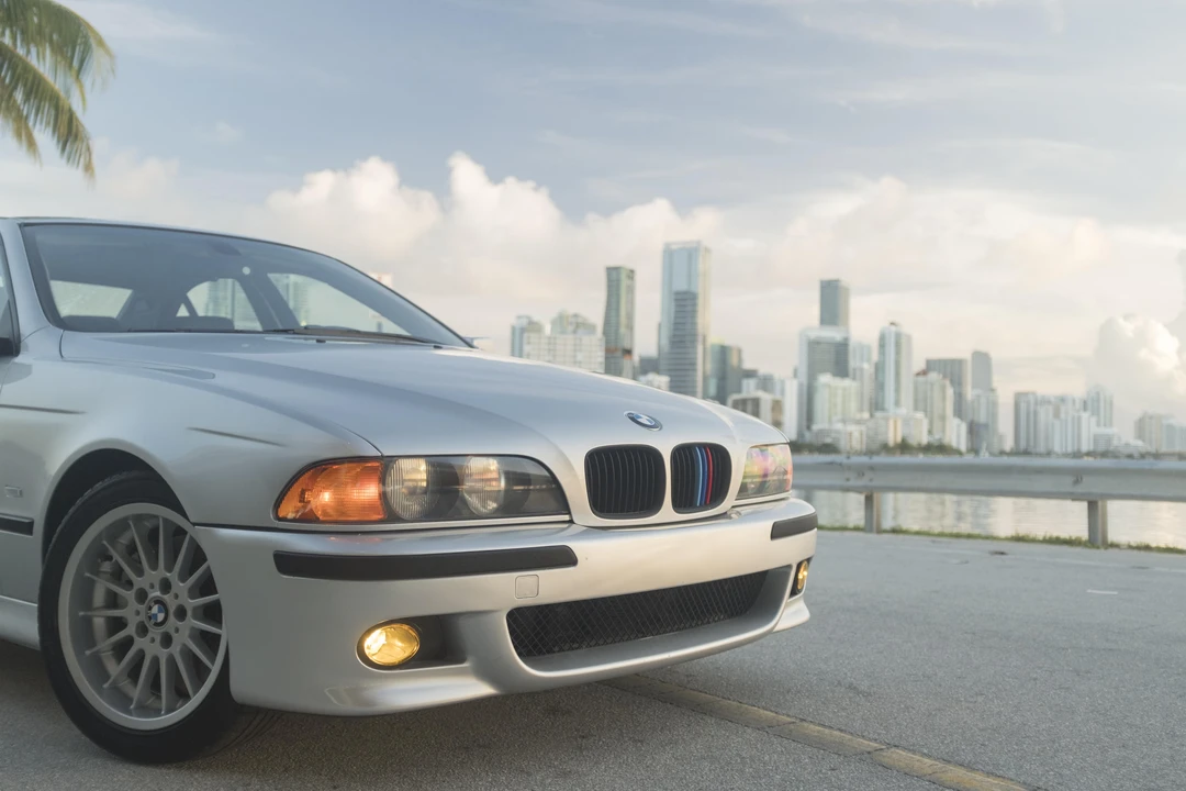 2000 BMW E39 540i - Image 12 of 31