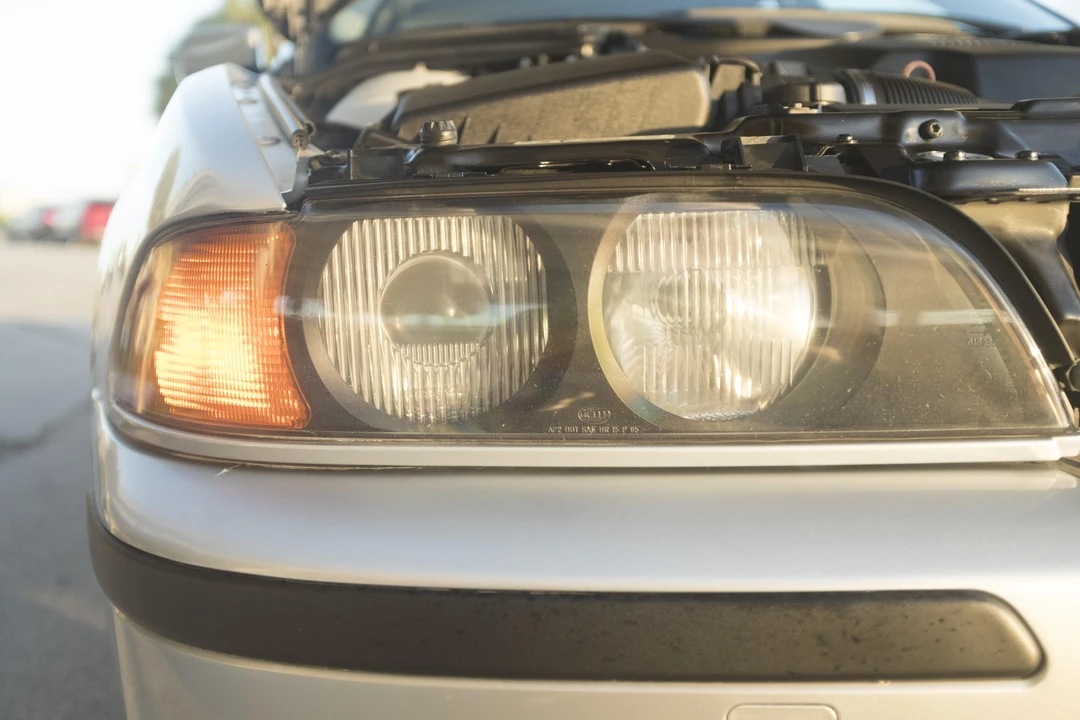 2000 BMW E39 540i - Image 20 of 31