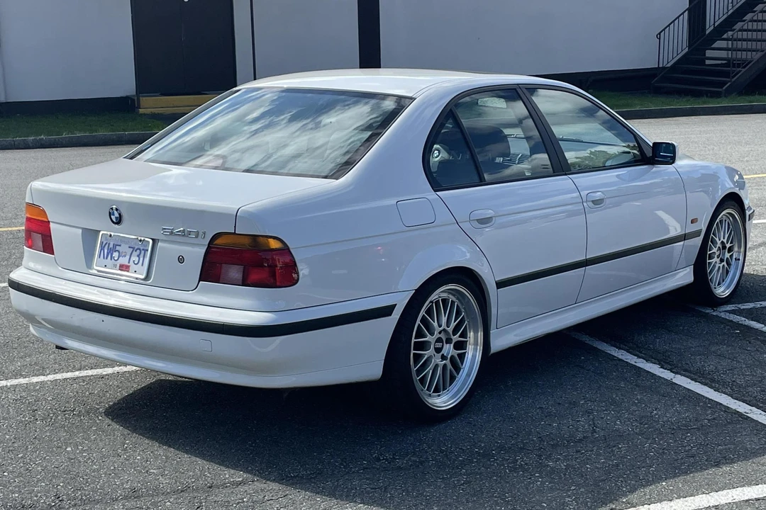 2000 BMW E39 540i - Image 4 of 5