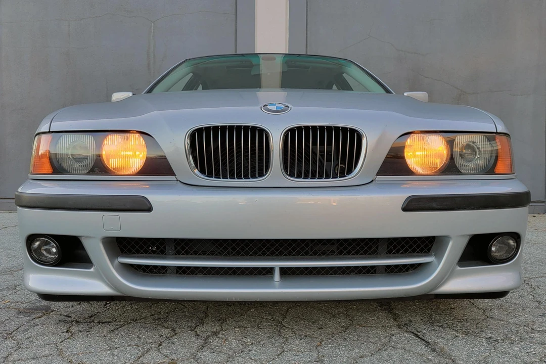 2000 BMW E39 540i - Image 2 of 31