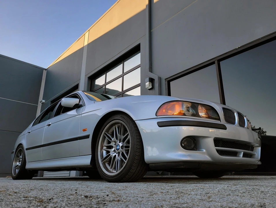 2000 BMW E39 540i - Image 22 of 31