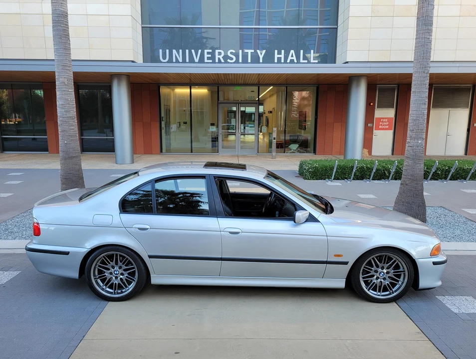 2000 BMW E39 540i - Image 18 of 31