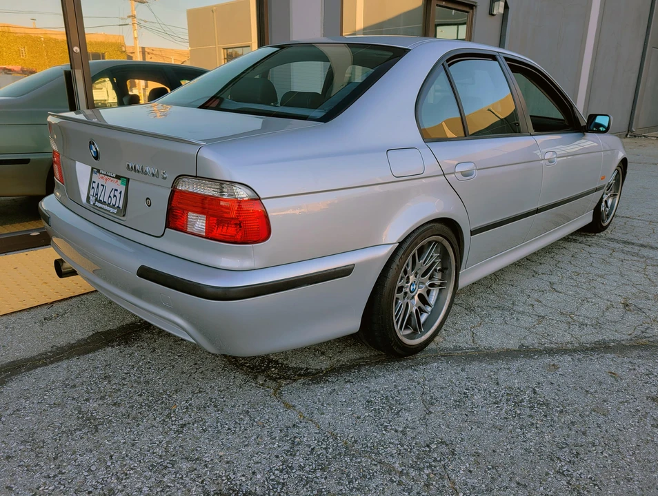 2000 BMW E39 540i - Image 16 of 31