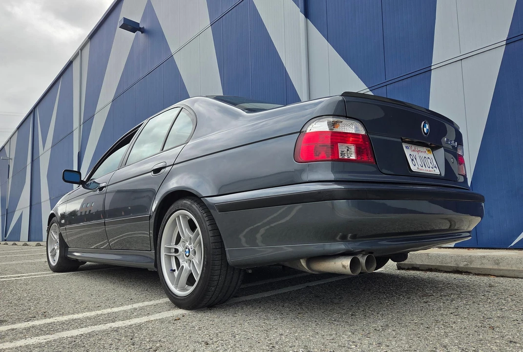 2000 BMW E39 540i - Image 14 of 31