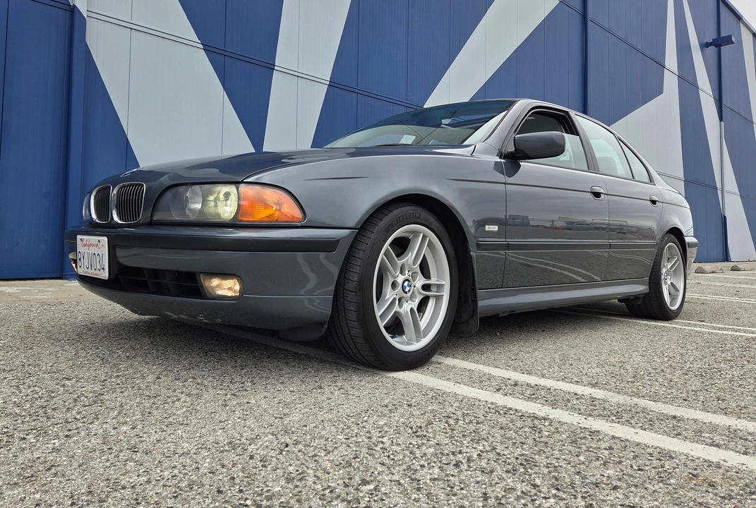 2000 BMW E39 540i - Image 10 of 31