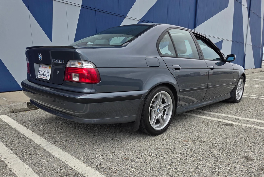 2000 BMW E39 540i - Image 18 of 31