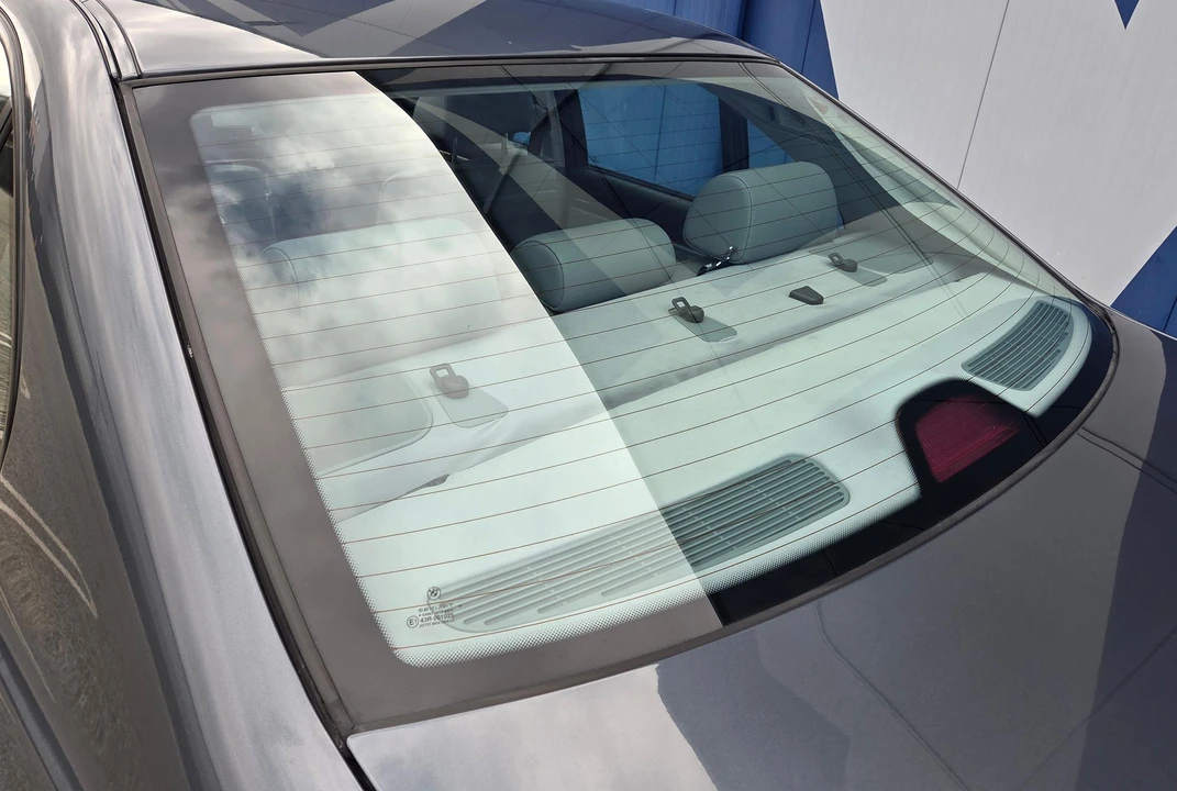 2000 BMW E39 540i - Image 28 of 31
