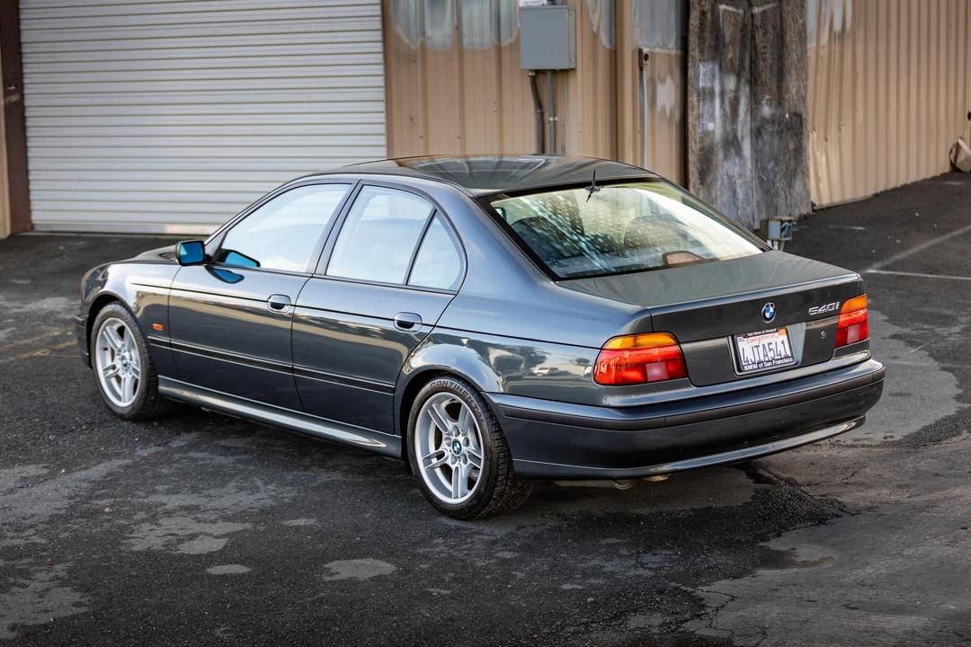2000 BMW E39 540i - Image 19 of 31