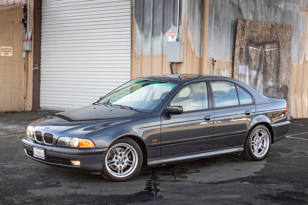 2000 BMW E39 540i - Image 13 of 31