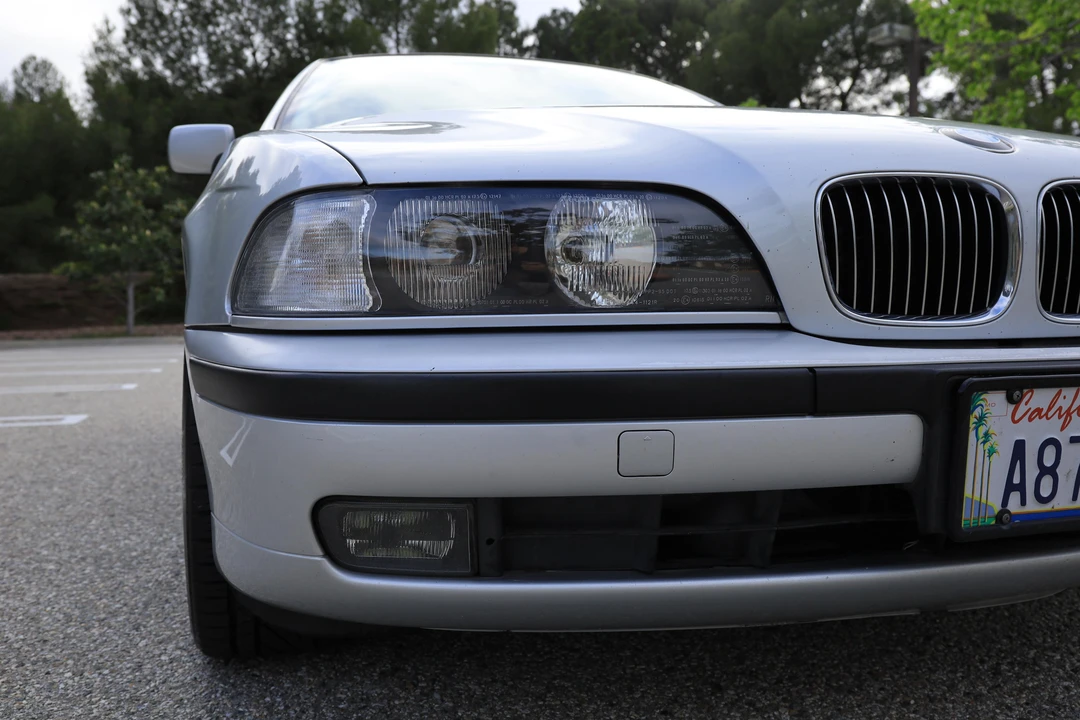 2000 BMW E39 540i - Image 14 of 31