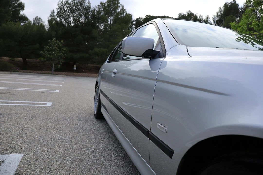 2000 BMW E39 540i - Image 30 of 31