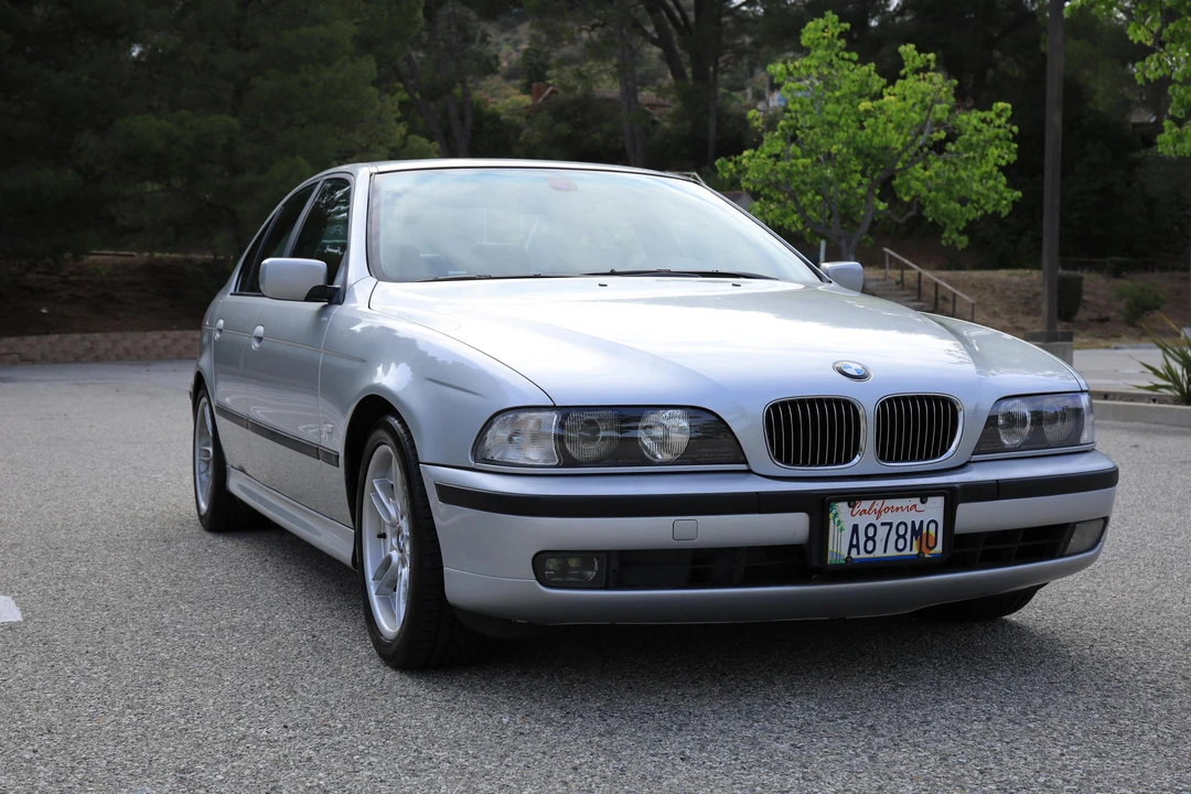 2000 BMW E39 540i - Image 13 of 31