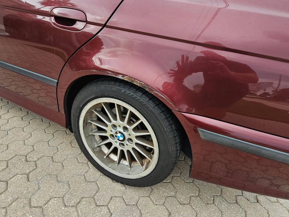 2000 BMW E39 540i - Image 3 of 22