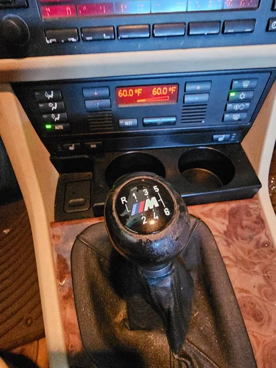 2000 BMW E39 540i - Image 21 of 22