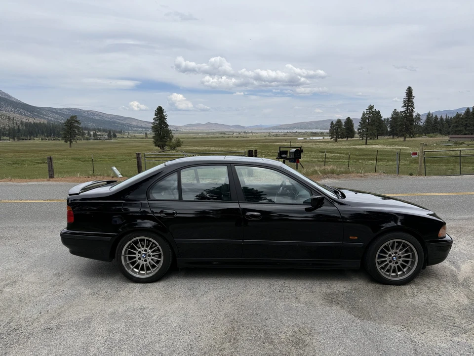 2000 BMW E39 540i - Image 16 of 31