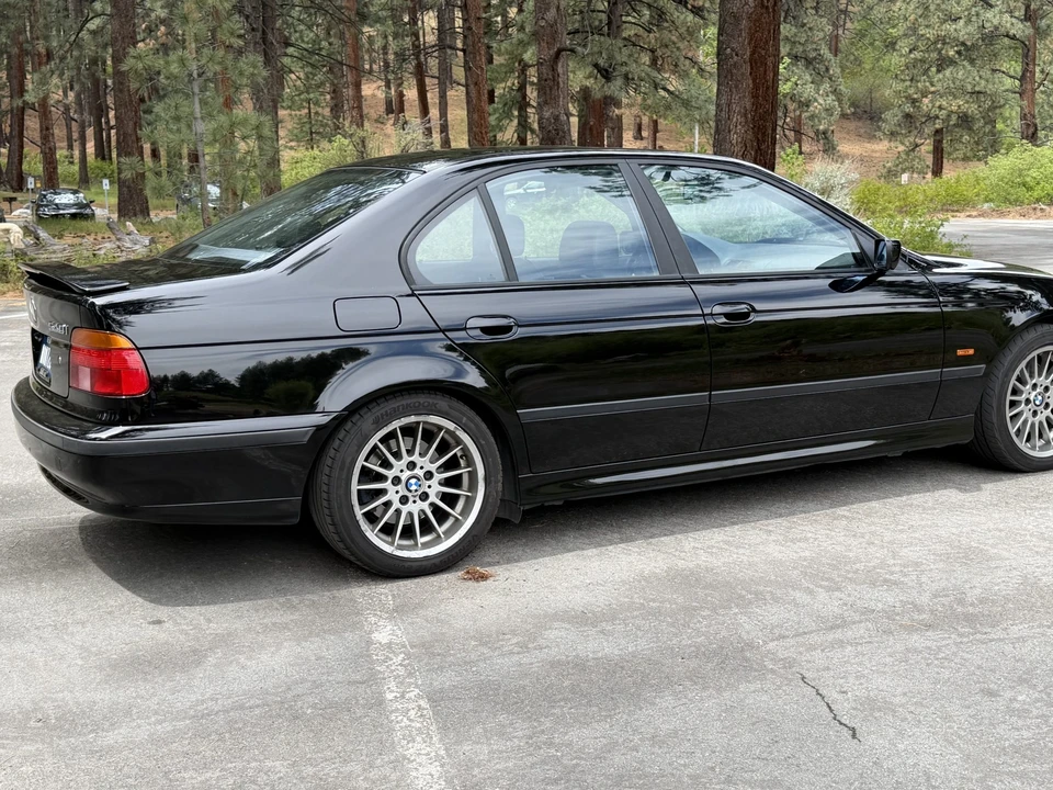 2000 BMW E39 540i - Image 13 of 31