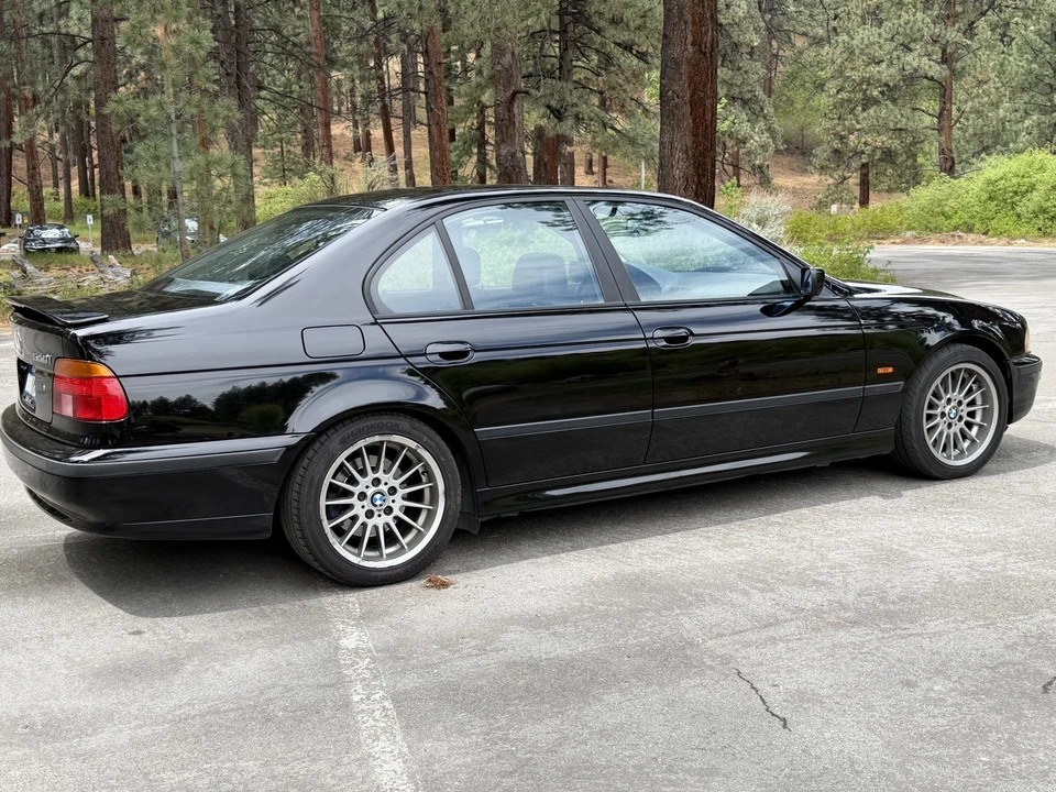 2000 BMW E39 540i - Image 14 of 31
