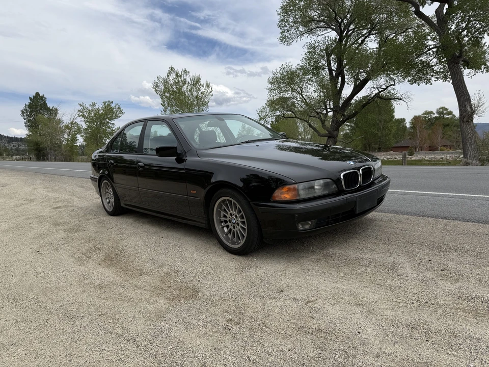 2000 BMW E39 540i - Image 21 of 31