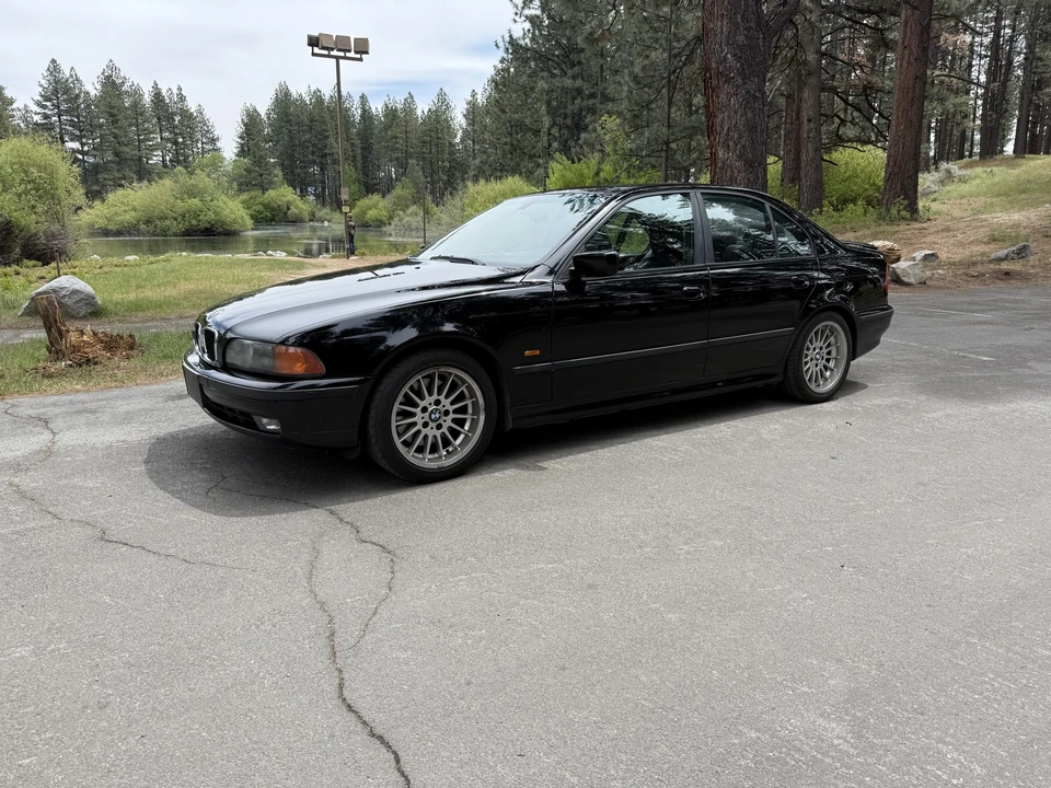 2000 BMW E39 540i - Image 2 of 31