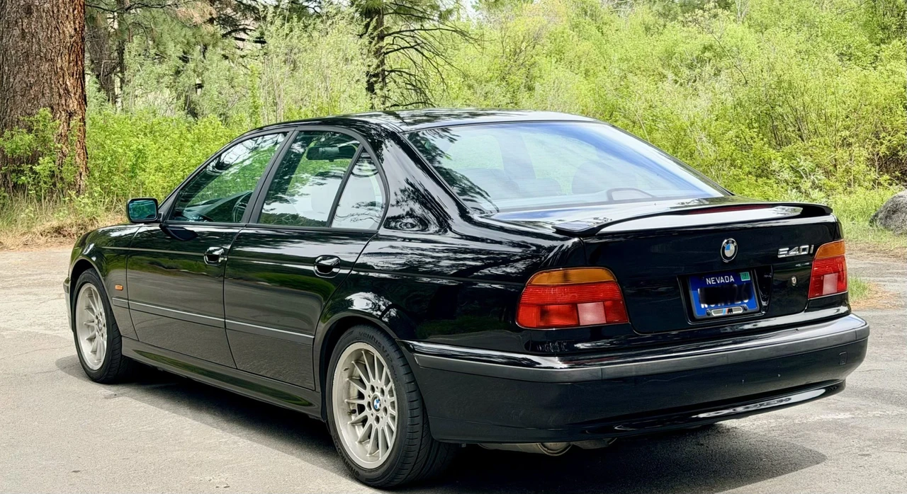 2000 BMW E39 540i - Image 11 of 31