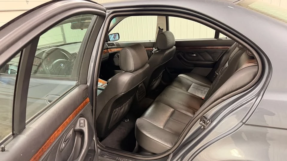 2000 BMW E39 540i - Image 16 of 18