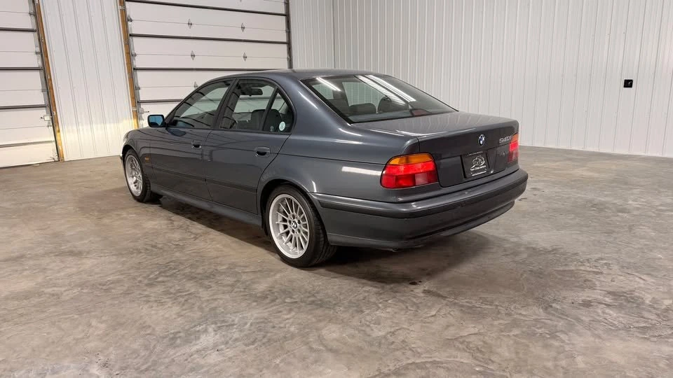 2000 BMW E39 540i - Image 2 of 18