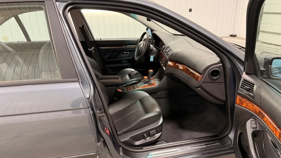 2000 BMW E39 540i - Image 15 of 18