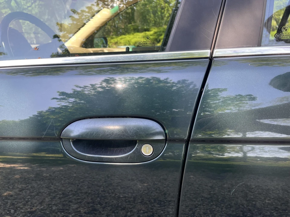 2000 BMW E39 540i - Image 19 of 31