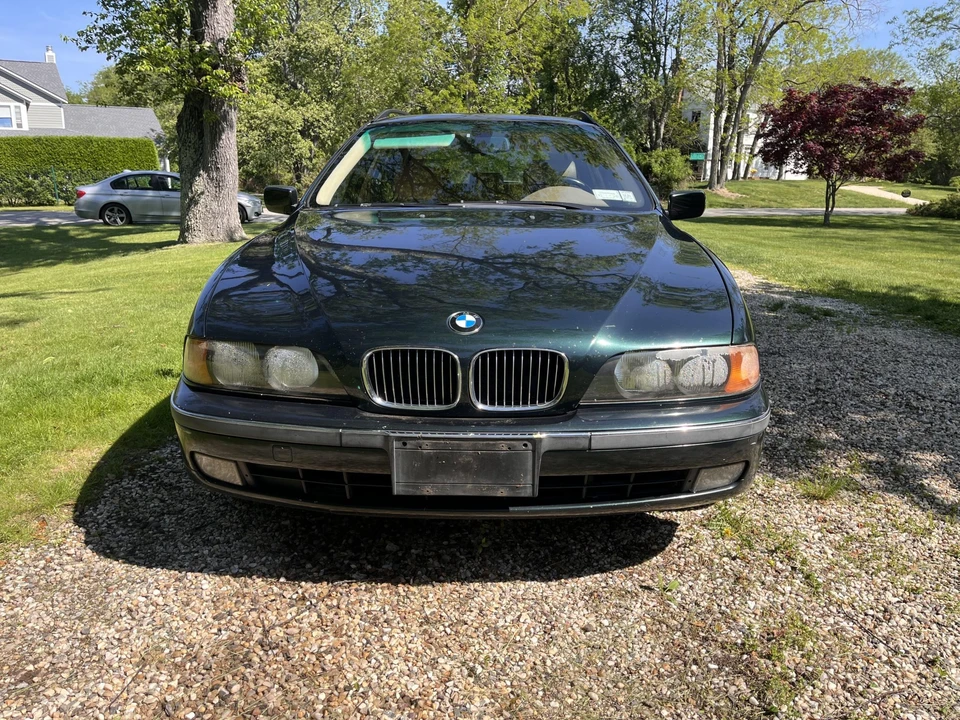 2000 BMW E39 540i - Image 2 of 31