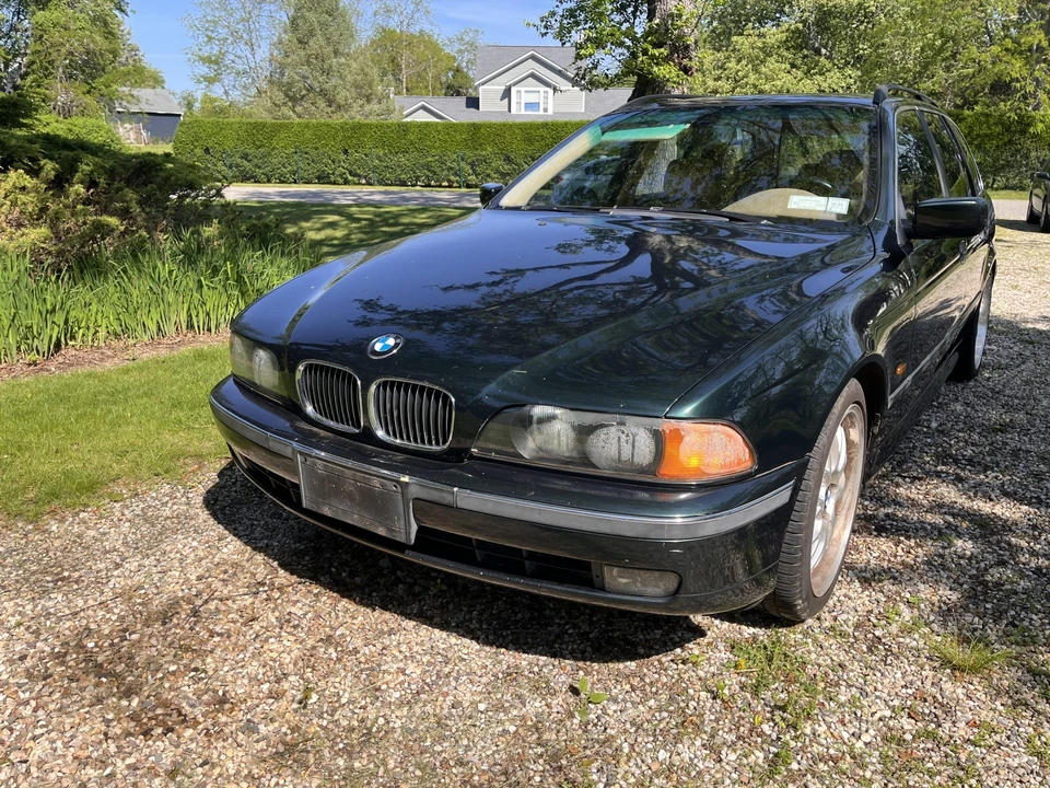 2000 BMW E39 540i - Image 3 of 31