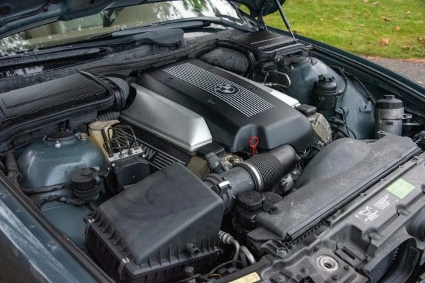 2000 BMW E39 540i - Image 6 of 8