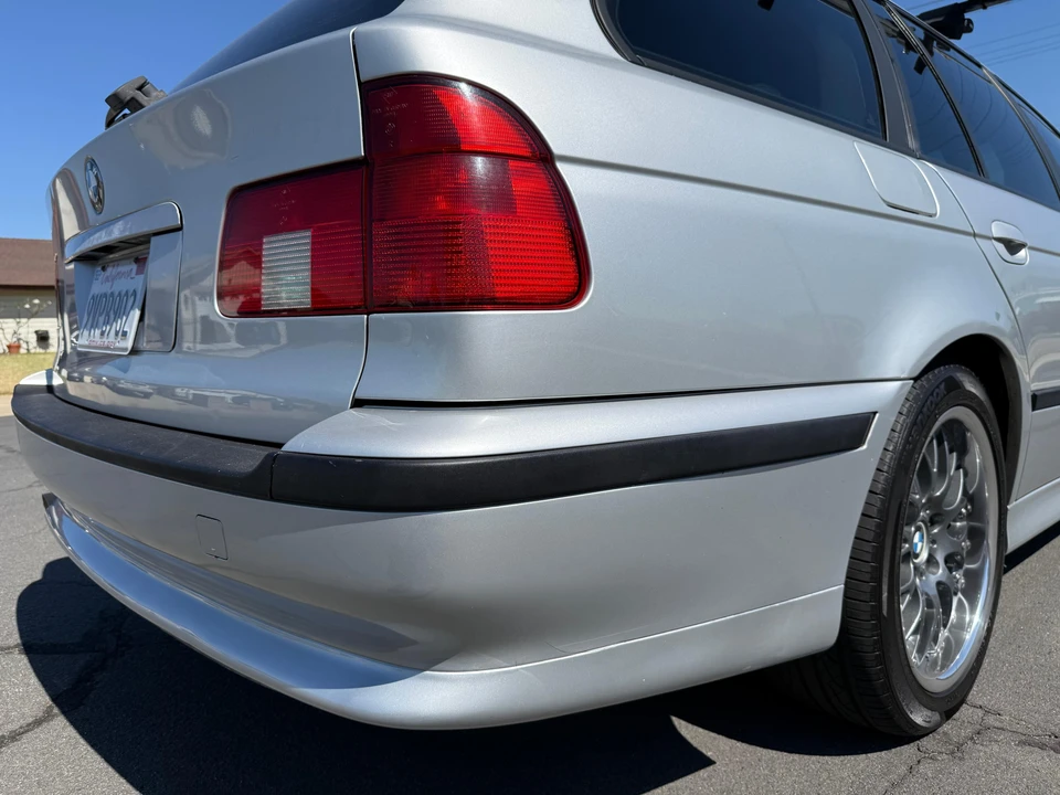 2000 BMW E39 540i - Image 17 of 31