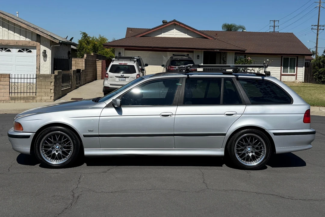 2000 BMW E39 540i - Image 3 of 31