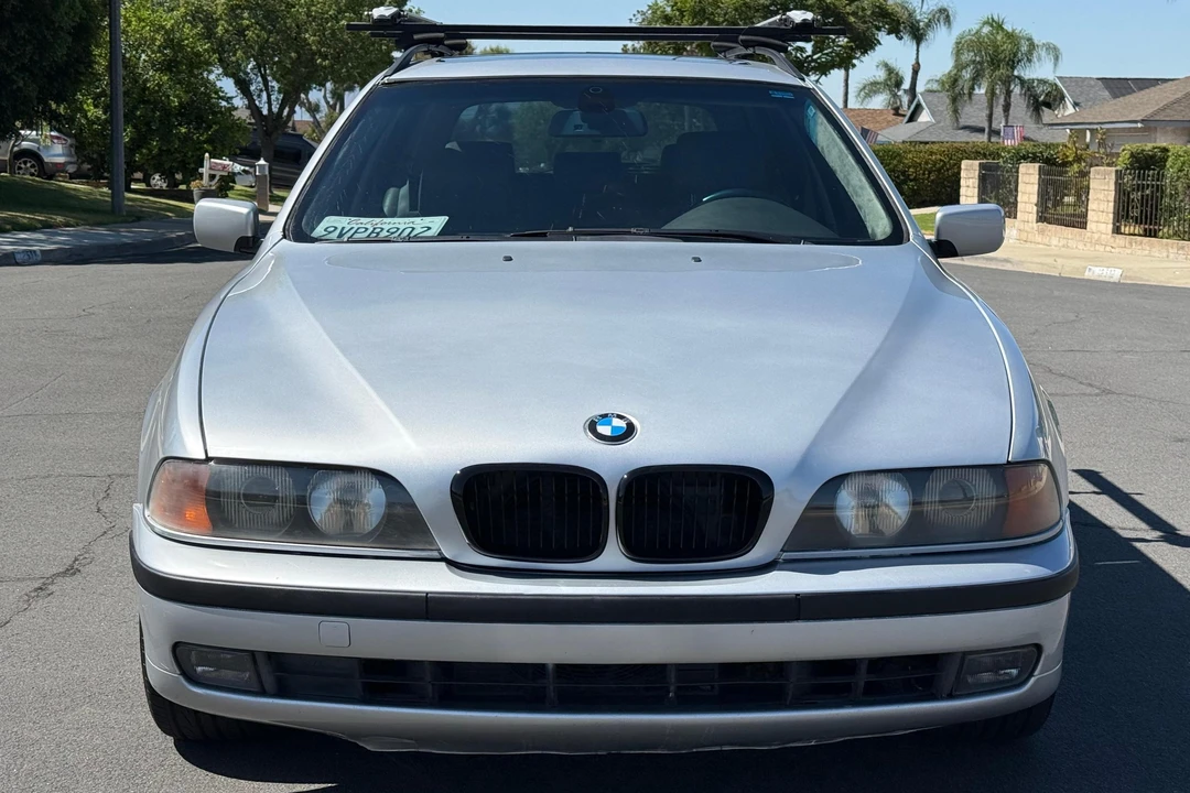 2000 BMW E39 540i - Image 2 of 31