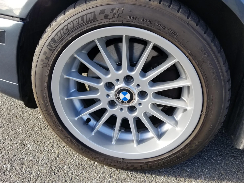2000 BMW E39 540i - Image 29 of 31