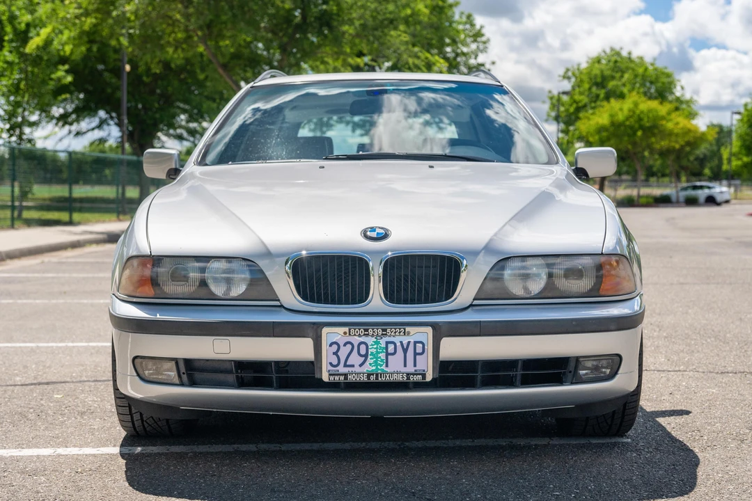 2000 BMW E39 540i - Image 2 of 31