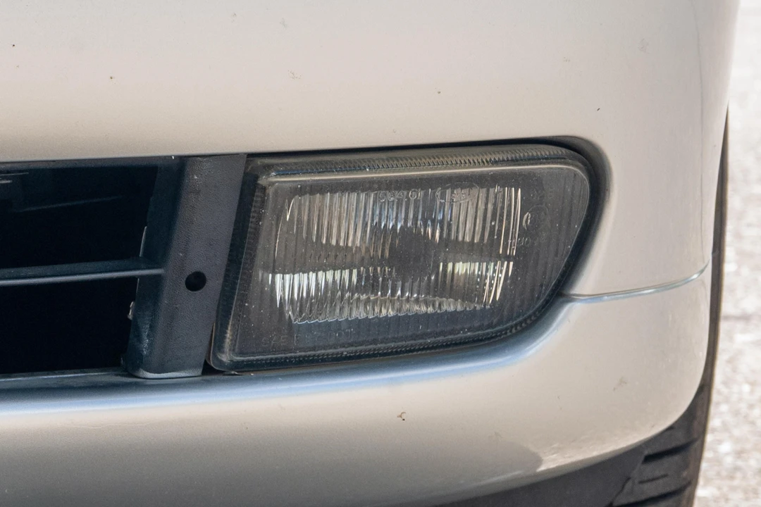 2000 BMW E39 540i - Image 18 of 31