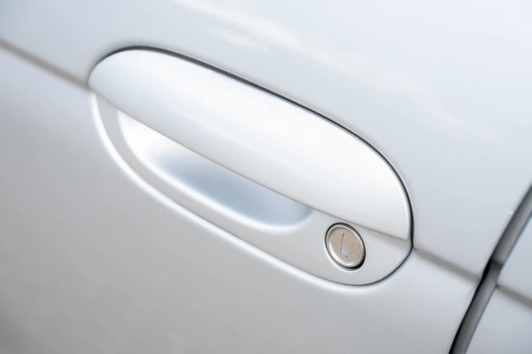 2000 BMW E39 540i - Image 29 of 31