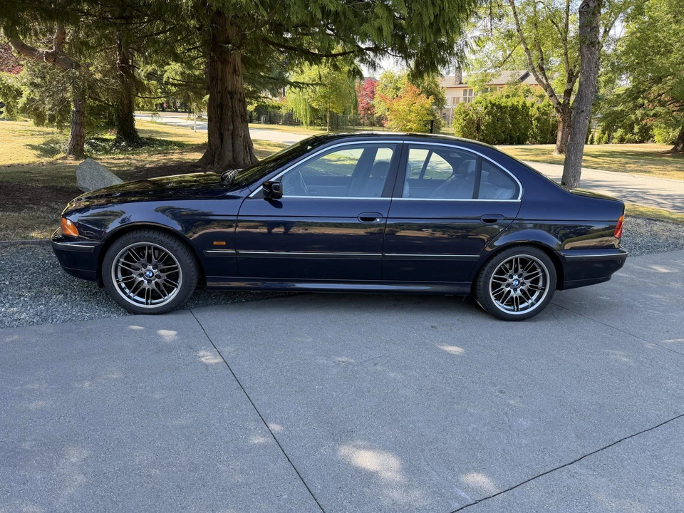 2000 BMW E39 540i - Image 9 of 31