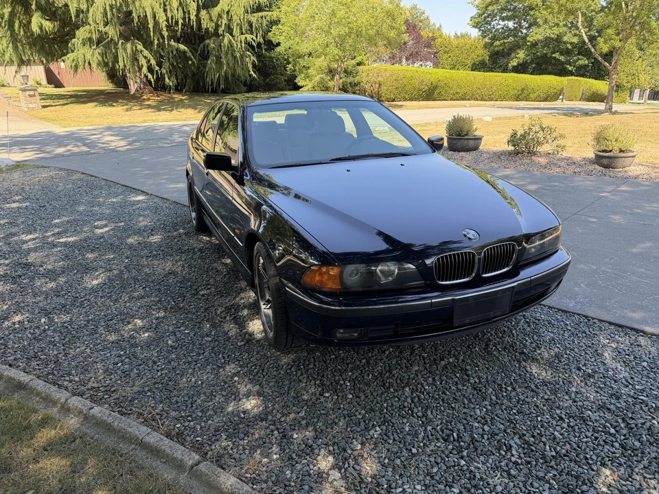 2000 BMW E39 540i - Image 3 of 31