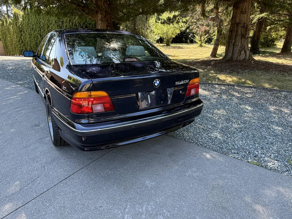 2000 BMW E39 540i - Image 11 of 31