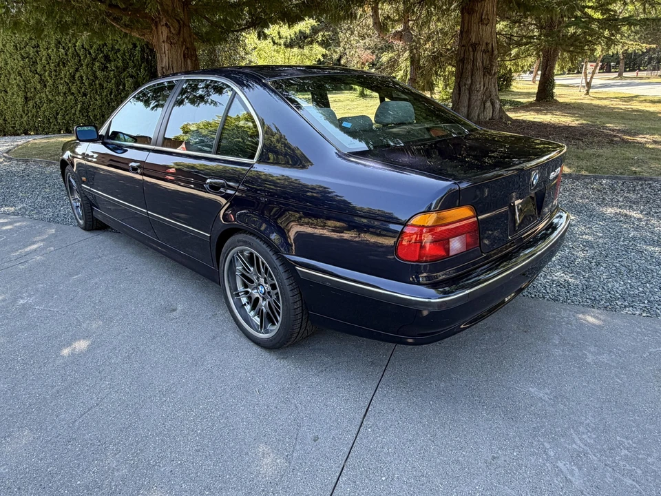 2000 BMW E39 540i - Image 10 of 31