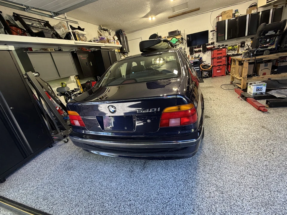 2000 BMW E39 540i - Image 30 of 31